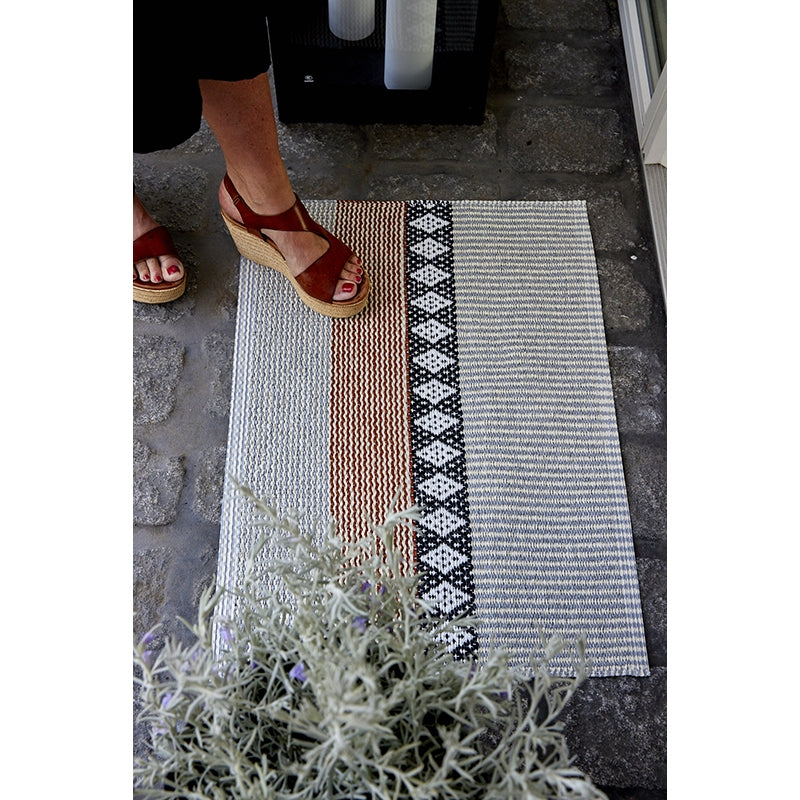 Horredsmattan - Plastik tæppe Savanne light grey