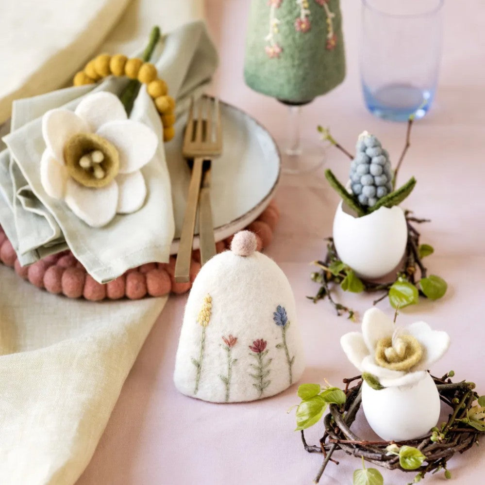 Gry & Sif - Påskelilje