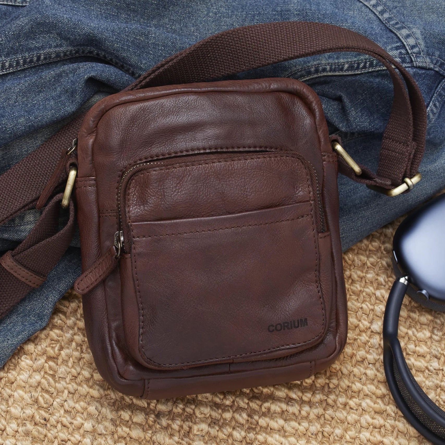 Brun unisex skind taske fra Leather by Corium