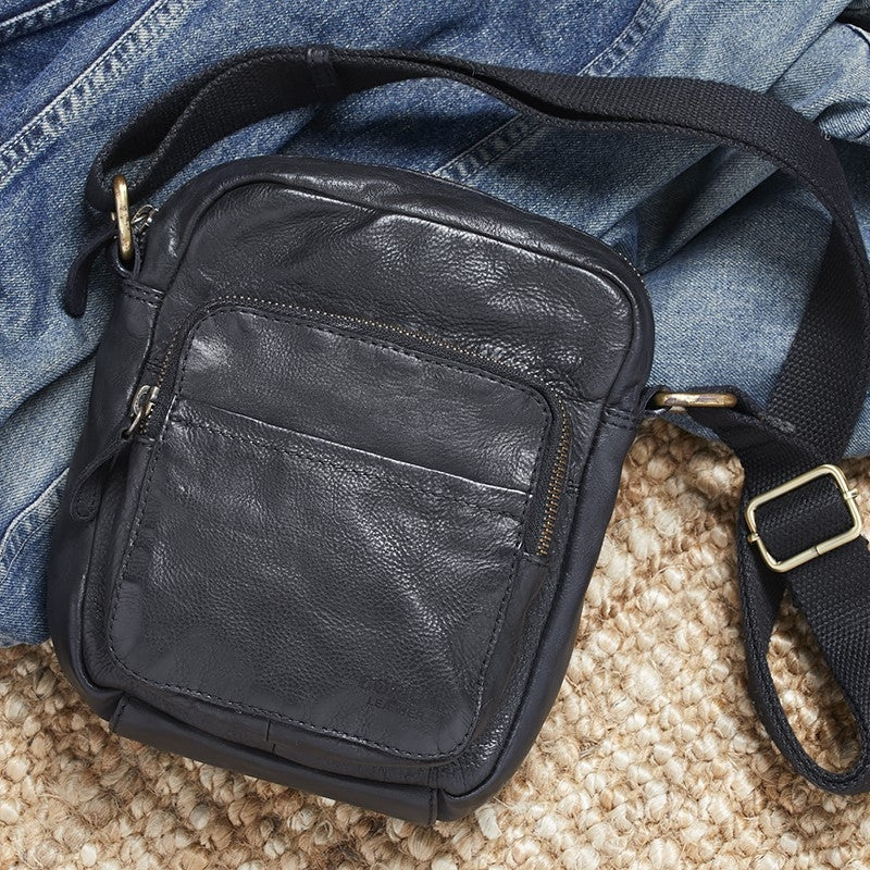 Leather by Corium sort taske
