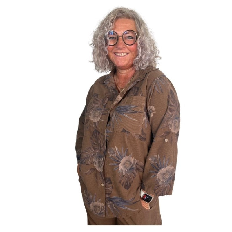 Janne K - Brun fløjlsskjorte