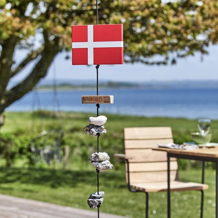 Snoren ophæng med DK flag