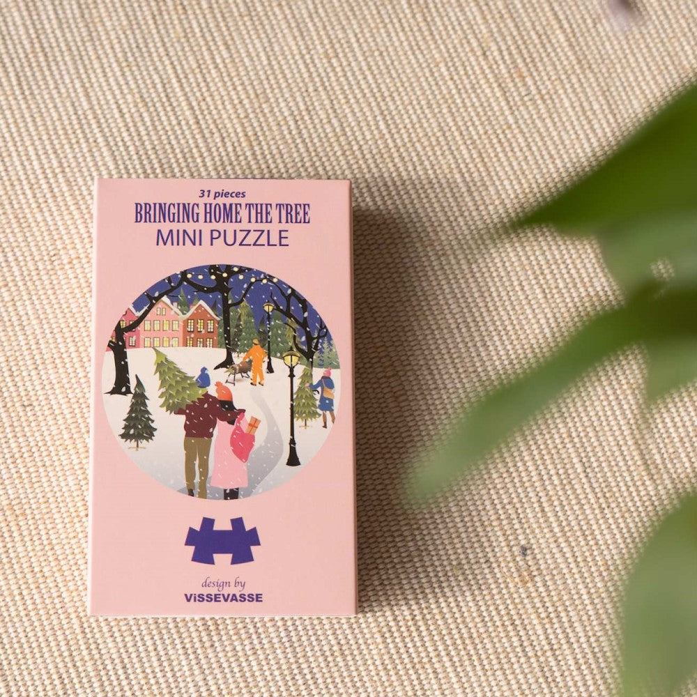 Vissevasse - Bringing home the tree mini Puzzle