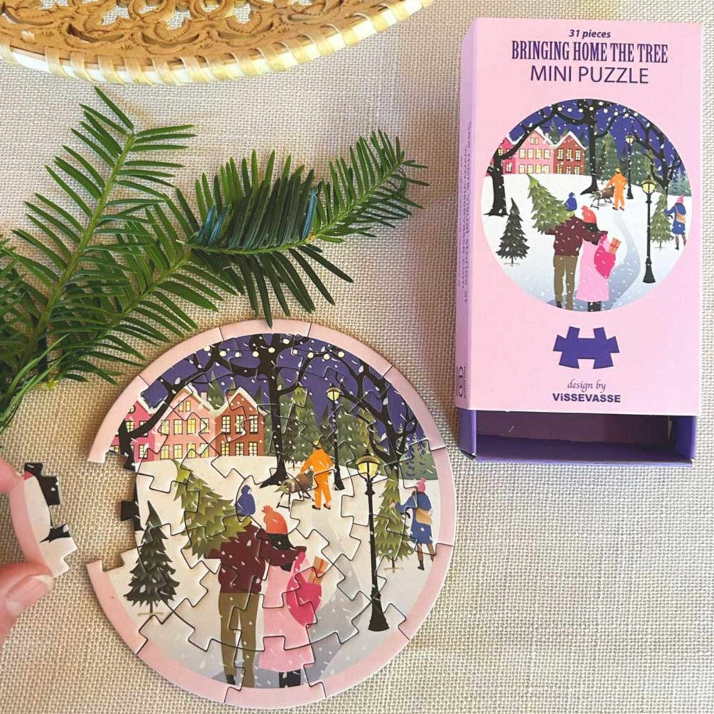 Vissevasse - Bringing home the tree mini Puzzle