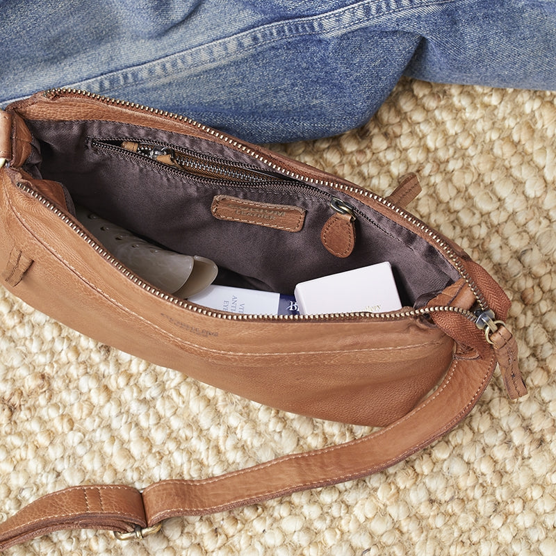 Corium - Crossbody taske washed cognac