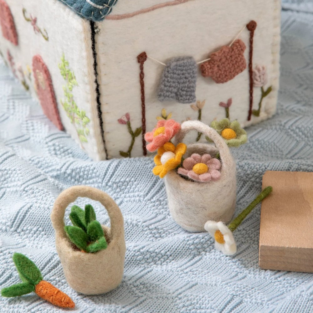 Gry & Sif - miniature filt spand m/blomster