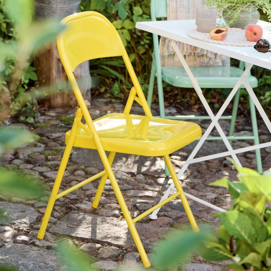 Ib Laursen - Gul metal klapstol