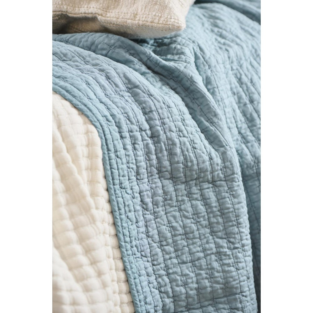 Ib Laursen - Lyseblå Quilt m/ korssting