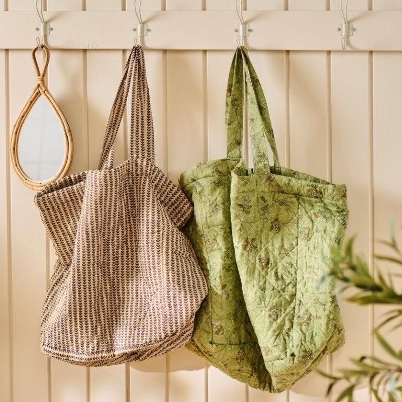 Ib Laursen - Quiltet taske grøn m/ blomster