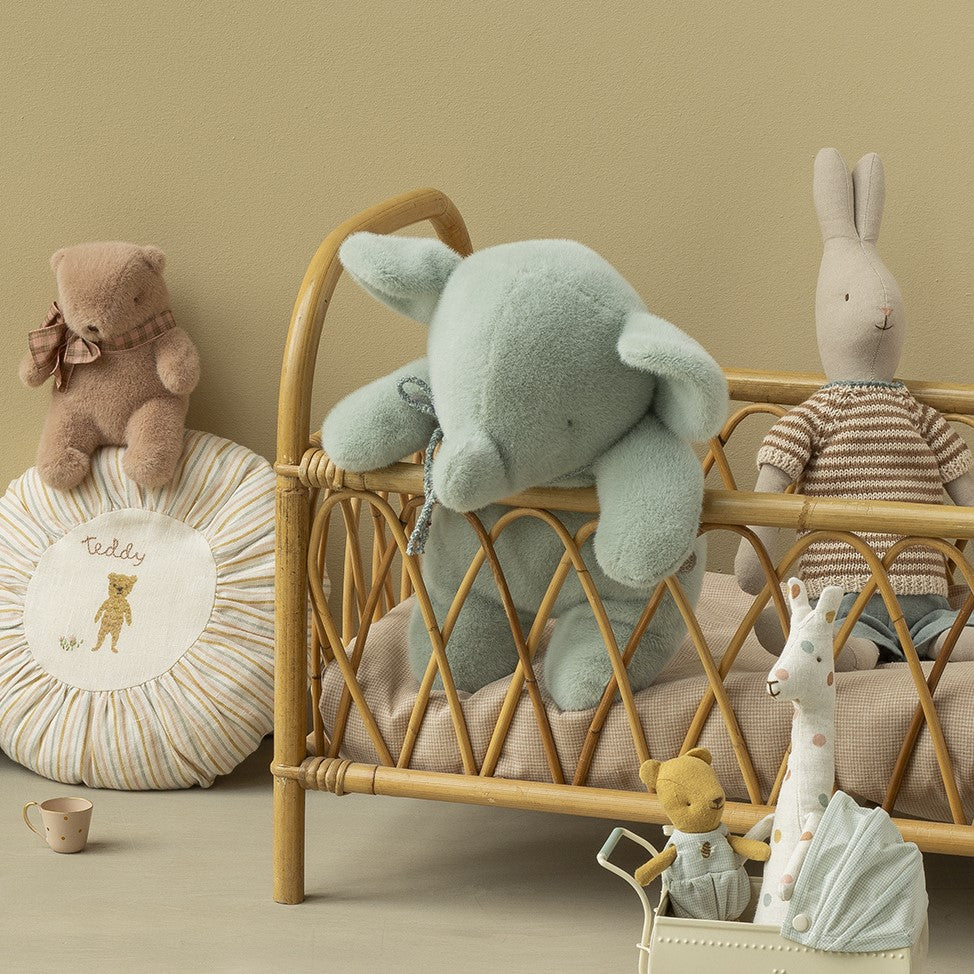 Maileg - Dusty mint Plys Elefant str. M