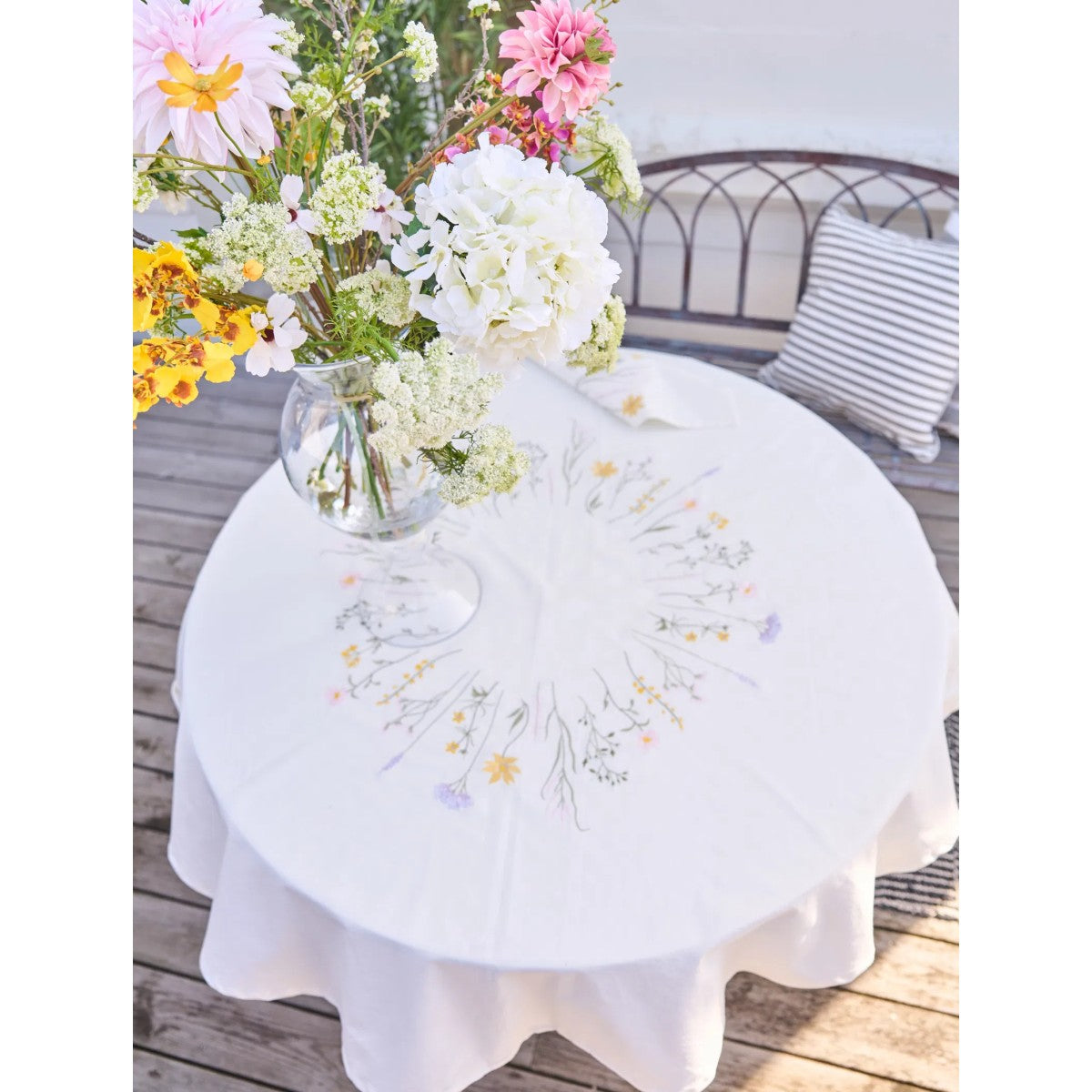 Speedtsberg - Rund dug med broderi Ø150cm