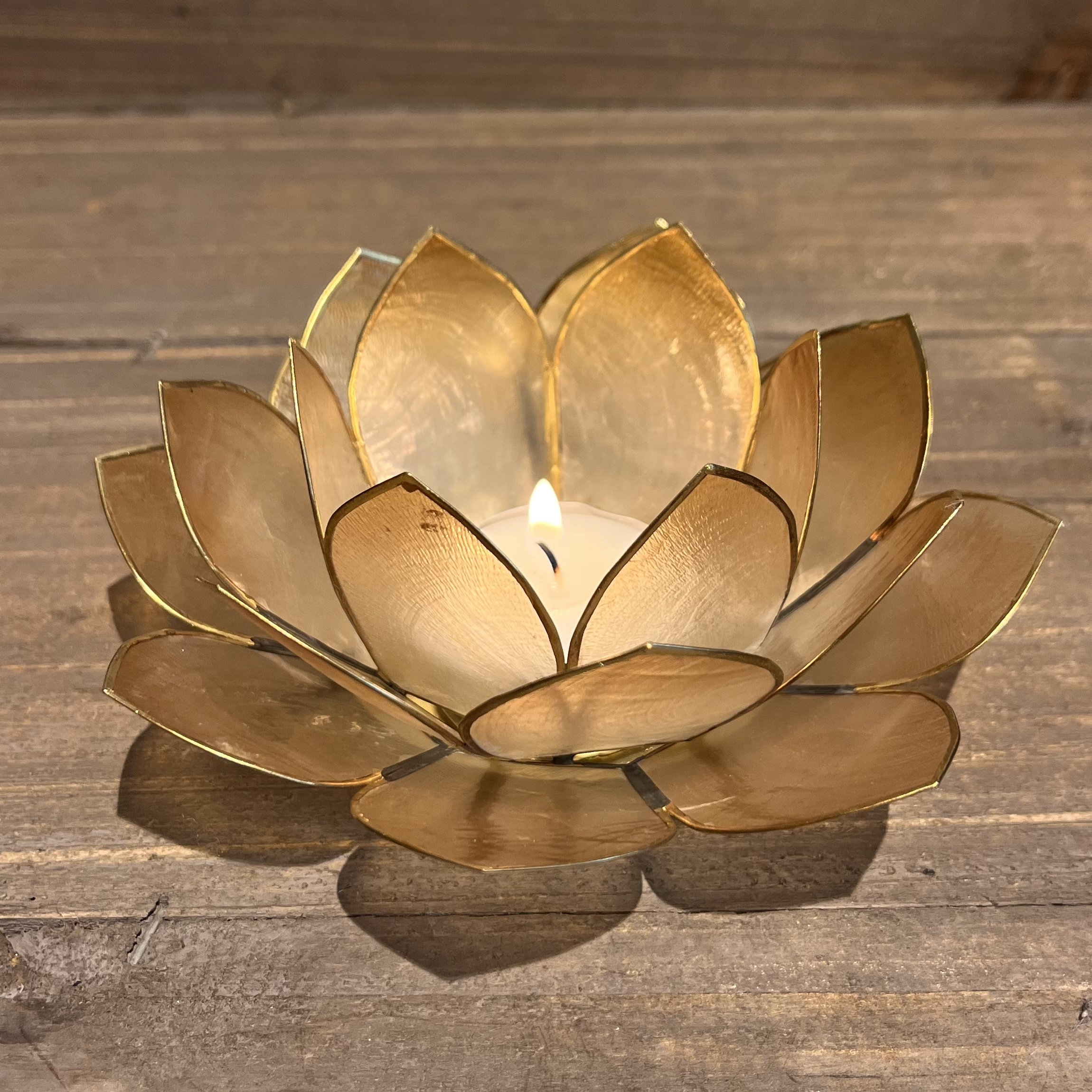 Billede af African Image - Lotus lysestage - Fading sand