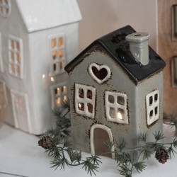 Ib Laursen - Stillenat hus grå hjerte